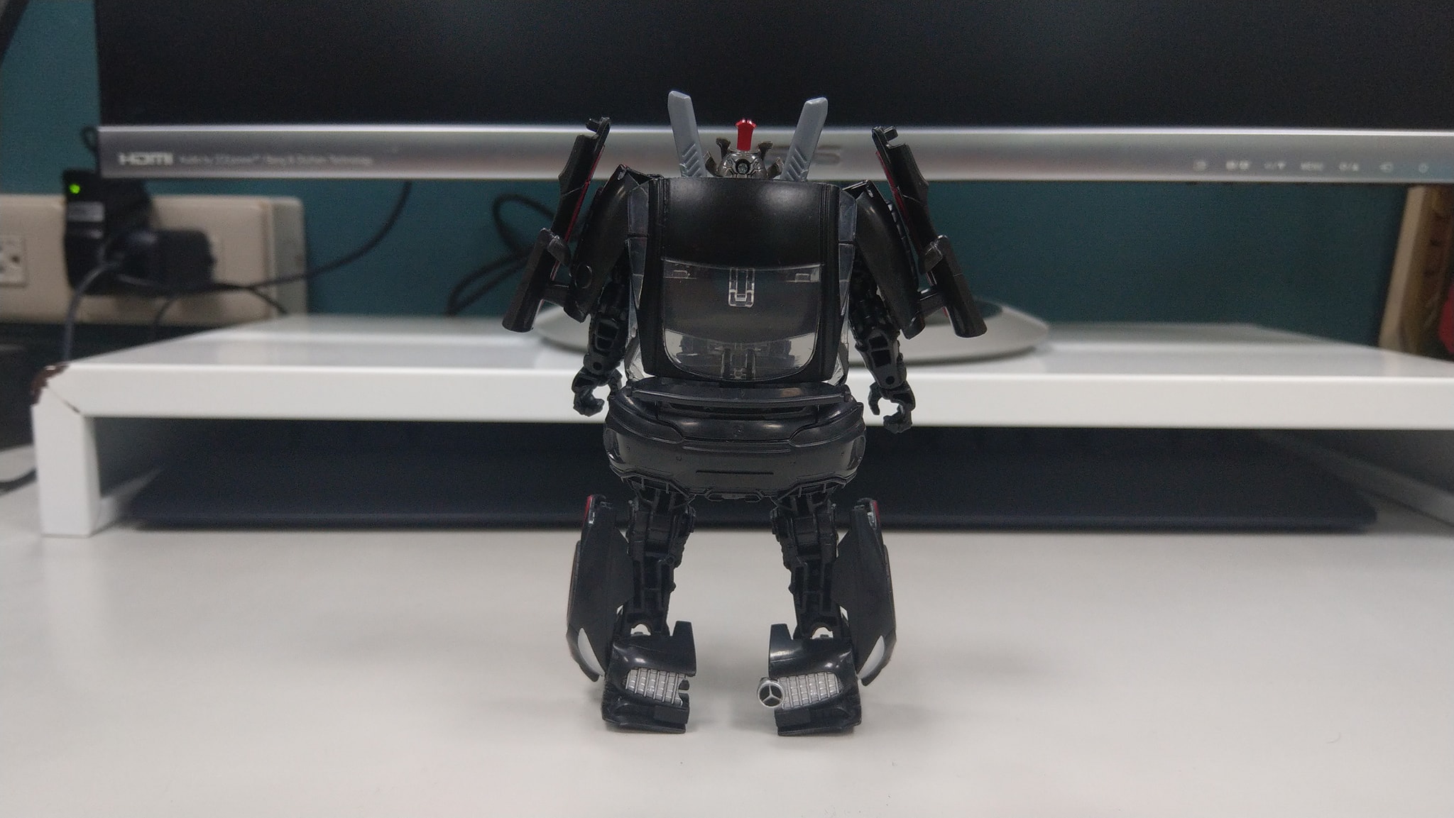 REVIEW: Studio Series 36 Autobot Drift & Dinobots Tops REVIEW: Studio Series 36 Autobot Drift & Dinobots Tops